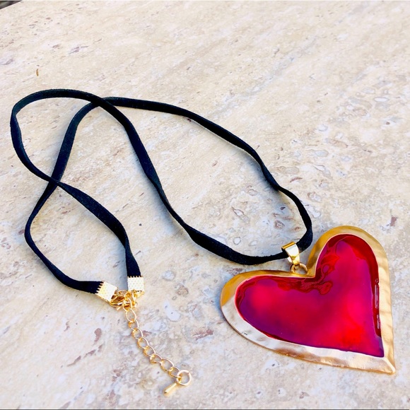 NEW Gold Rim Red Enamel Large Heart Necklace - Picture 6 of 12